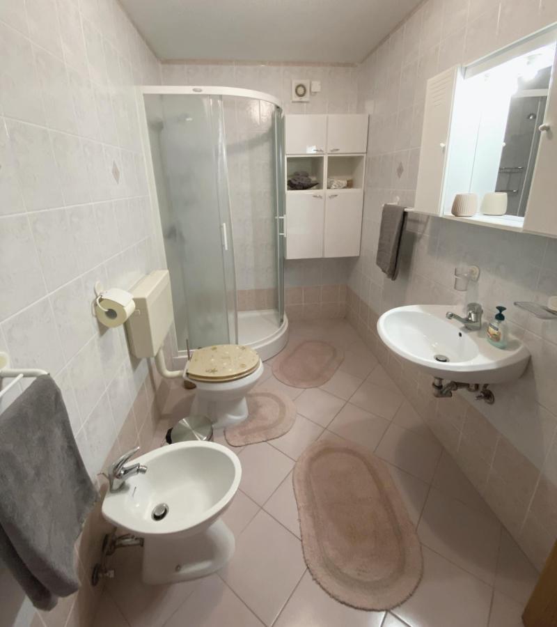 Apartment Gregoric Izola Buitenkant foto